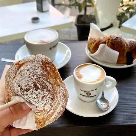 A Un Passo Dal Volo *