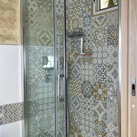 A Un Passo Dal Volo Nyaraló