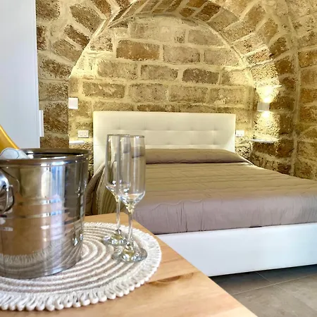 A Un Passo Dal Volo Nyaraló *